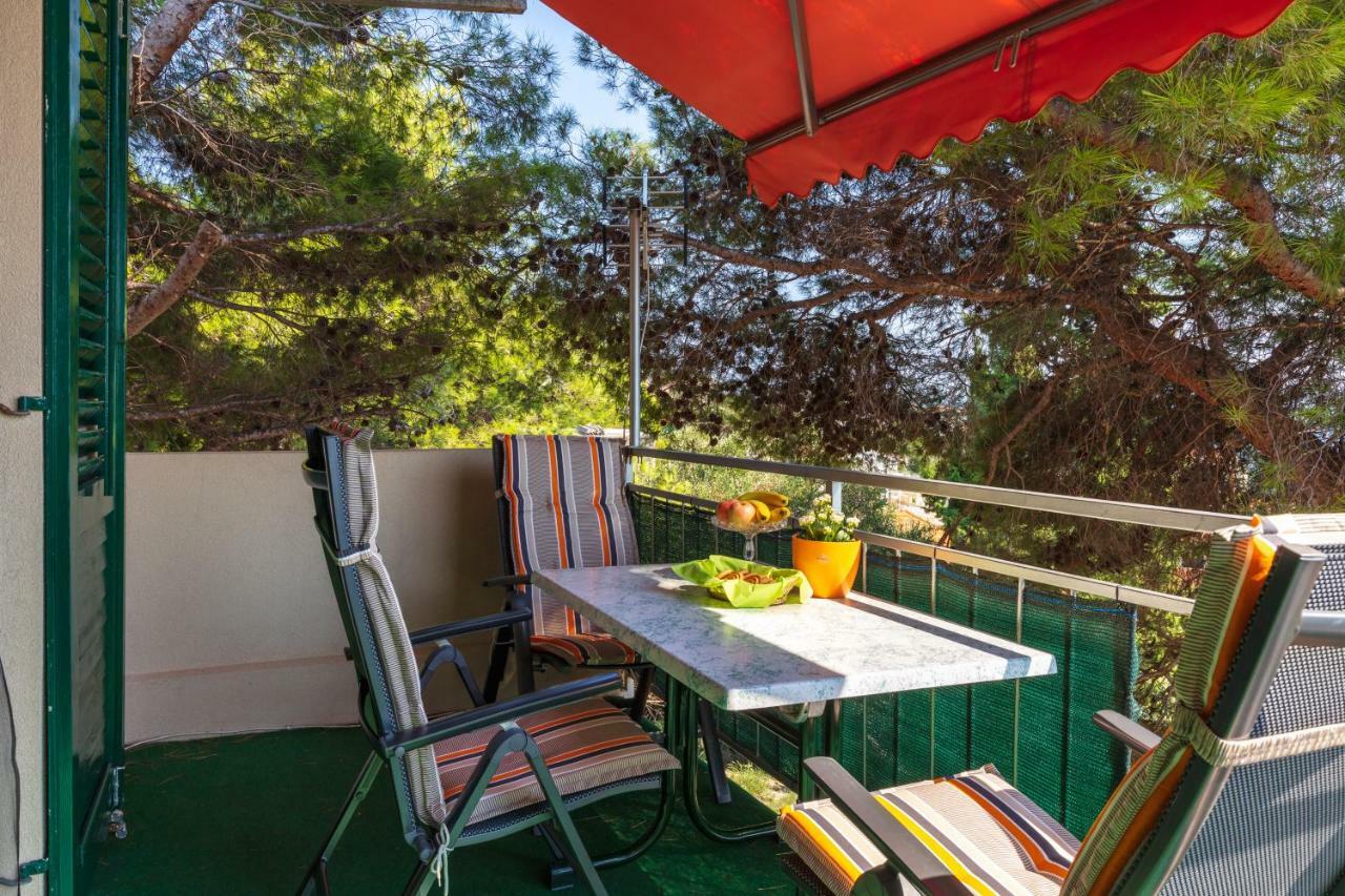 Holiday Home Barbara Трогир Экстерьер фото